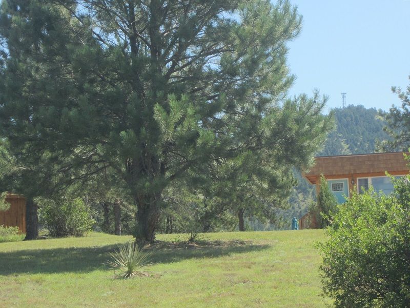 549 Cold Brook Ave, Hot Springs, SD 57747